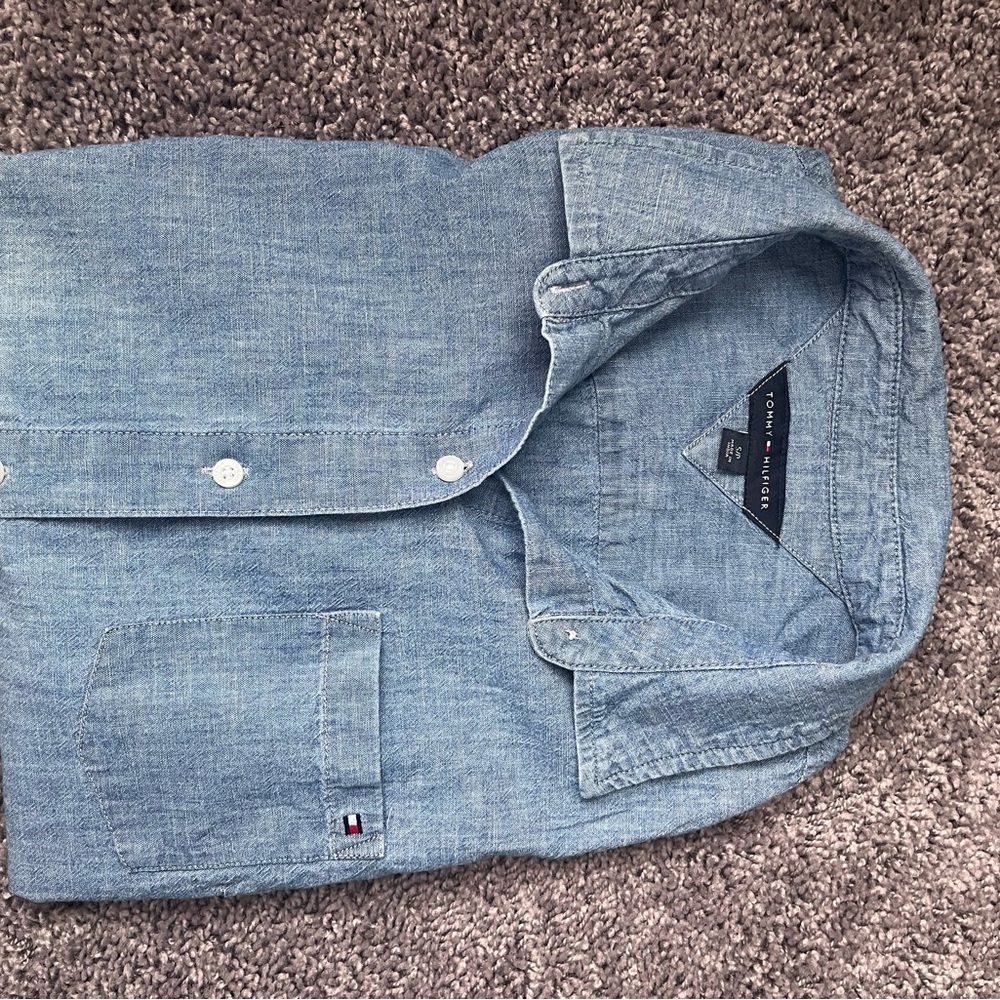 TOMMY HILFIGER | Women's Blue Sleeveless Top - Picture 8 of 10